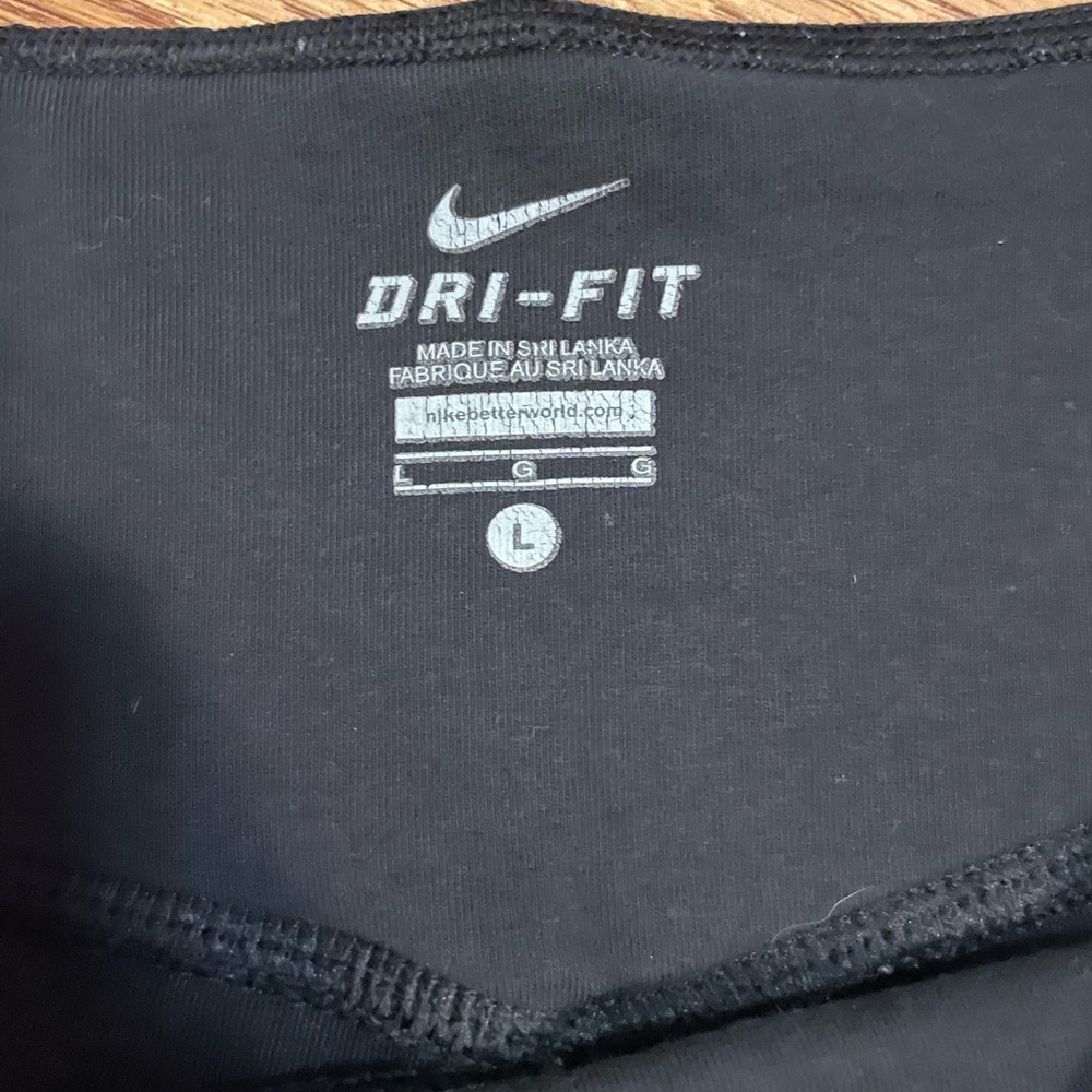Nike Dri fit capri style stretch